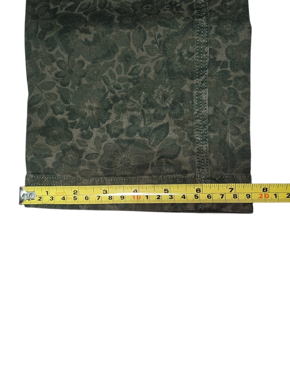 Duluth Trading Co Fkex Fire Hose Olive Floral Camo Cargo Pants 14x29, 8 Pockets! - Picture 6 of 13